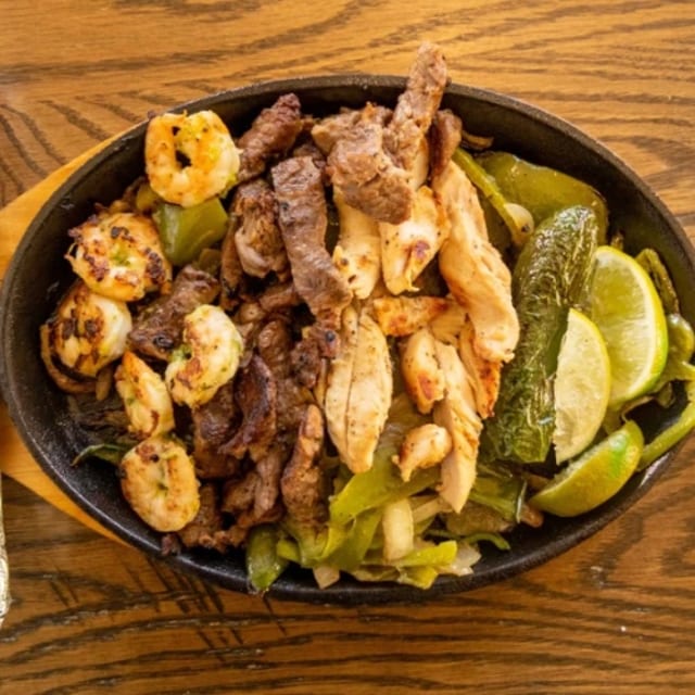 Trio Fajitas.